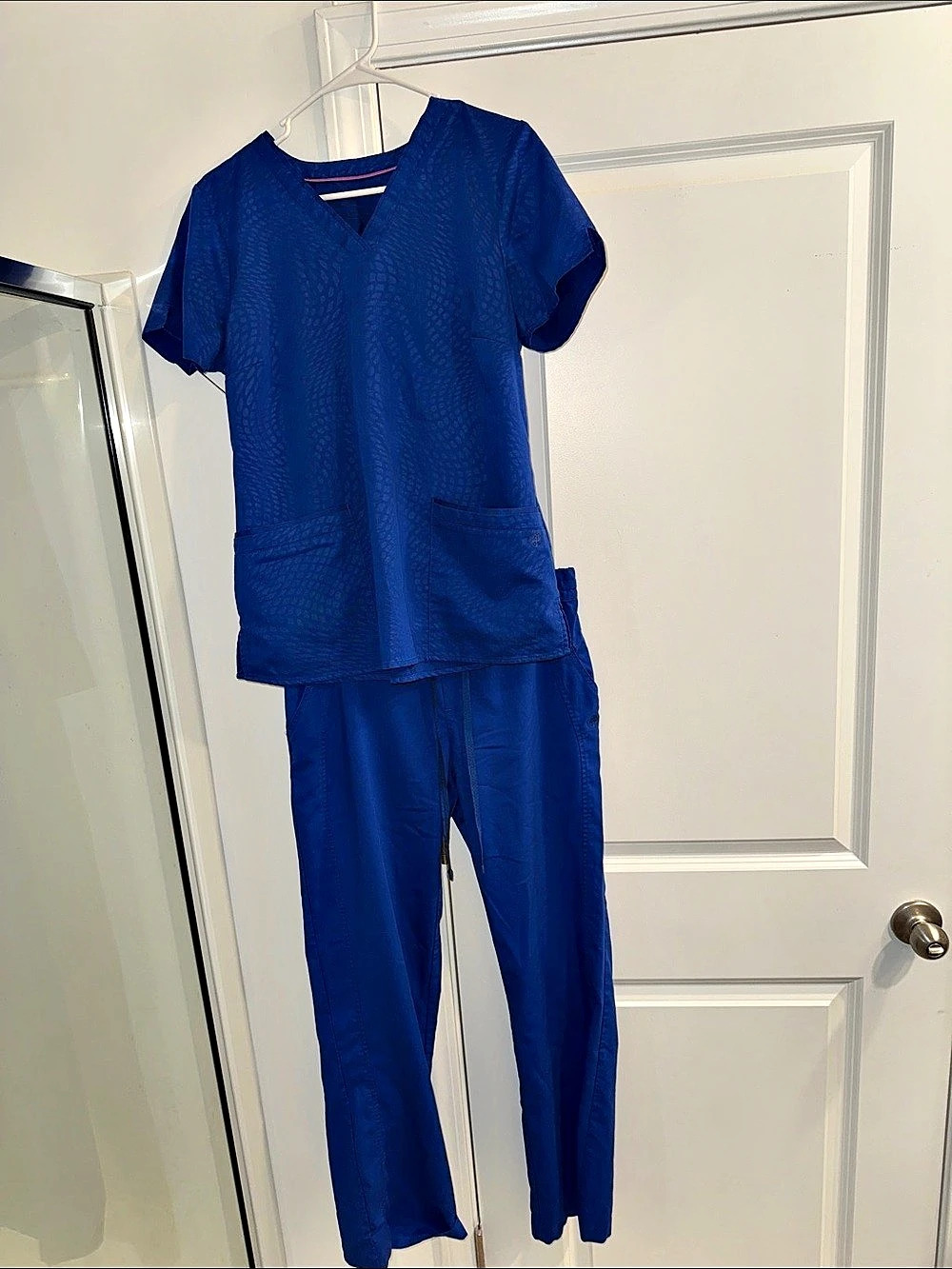 Purple Label by Healing hands Blue Scrub Set Like New